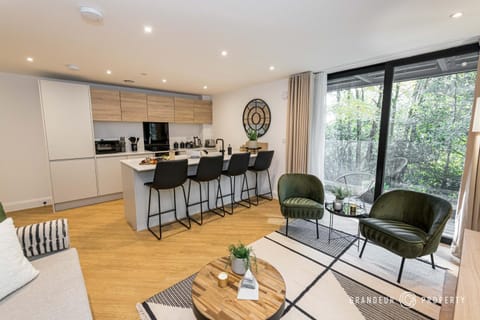 Aurora Heights by Grandeur Property Apartment in Poole