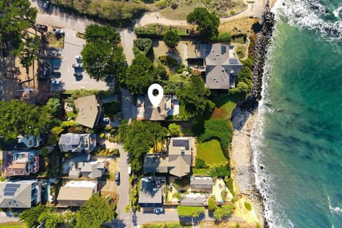 Oceanfront Home Retreat w Breathtaking Views of Fitzgerald Marine Reserve House in Montara