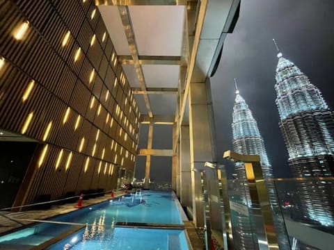 Night, Pool view