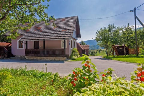 Andrea in Sertić Poljana - Haus für 6 Personen House in Plitvice Lakes Park