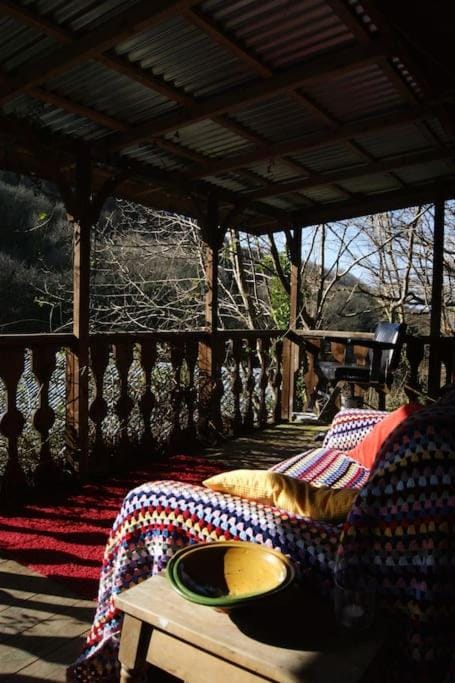 Surfers and walkers cosy camping cabin Cabin in Woolacombe