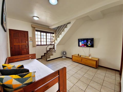 Communal lounge/ TV room, TV and multimedia, Living room