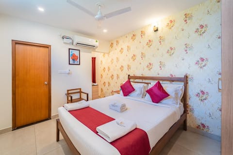 Bed, Photo of the whole room, air conditioner