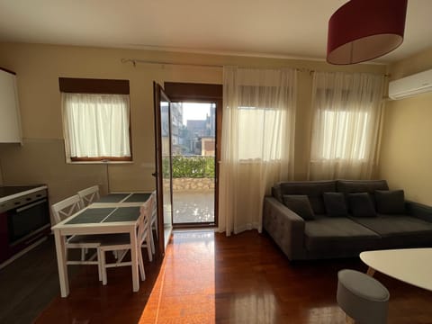 Apartment Sunlight Apartment in Mostar