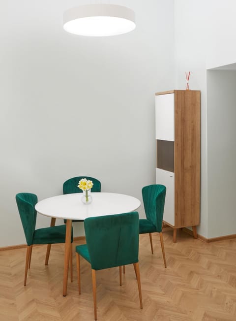 Modern Flat by Lukiskiu square Apartment in Vilnius