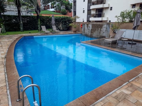 Pool view, Swimming pool, sunbed