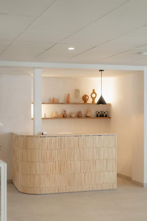 Communal lounge/ TV room, Lobby or reception