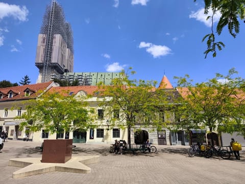 Property building, Location