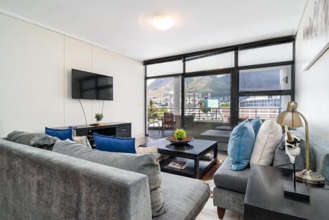 Living room, Lounge or bar