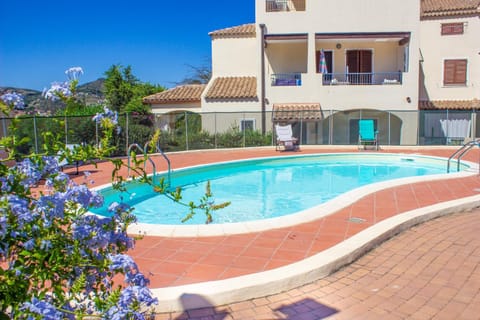 Property building, Garden view, Swimming pool
