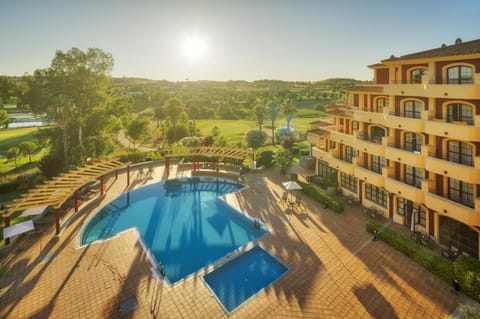 Natural landscape, Bird's eye view, Landmark view, Pool view, Swimming pool, Swimming pool