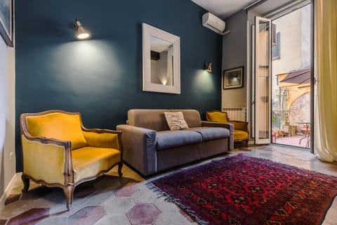 Living room, Photo of the whole room, Seating area