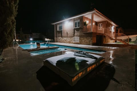 Property building, Night