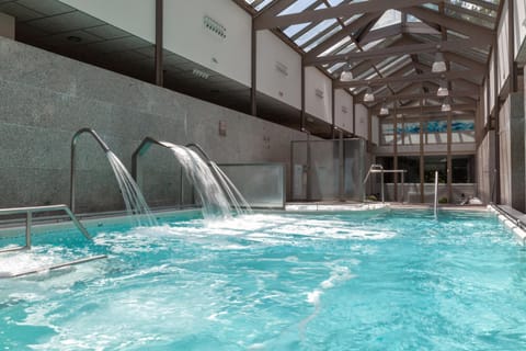 Massage, Sauna, Steam room, Spa and wellness centre/facilities, Swimming pool