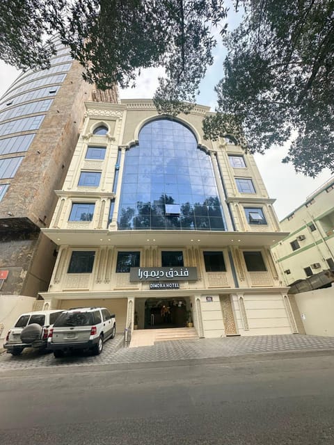 Property building, Day, Location, Parking