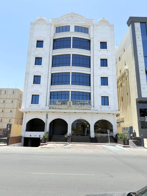 Property building, Day, Location