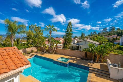 Day, Mountain view, Pool view, Swimming pool, Swimming pool