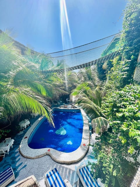 Restaurant/places to eat, Garden view, Pool view