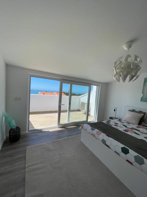 Bed, Bedroom, Sea view