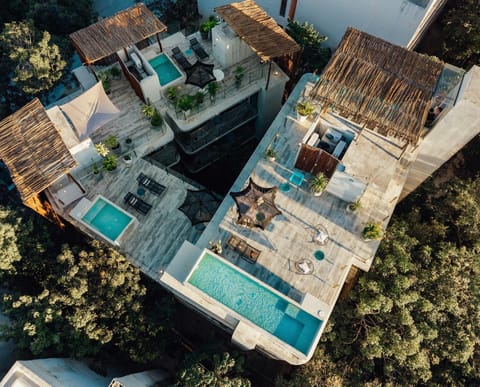 Bird's eye view, Swimming pool