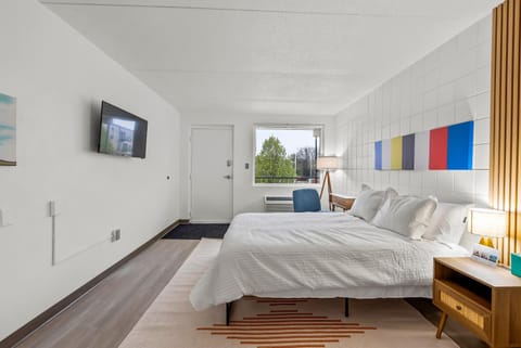 The Lindell Motor Lodge Apartment in Cedar Falls