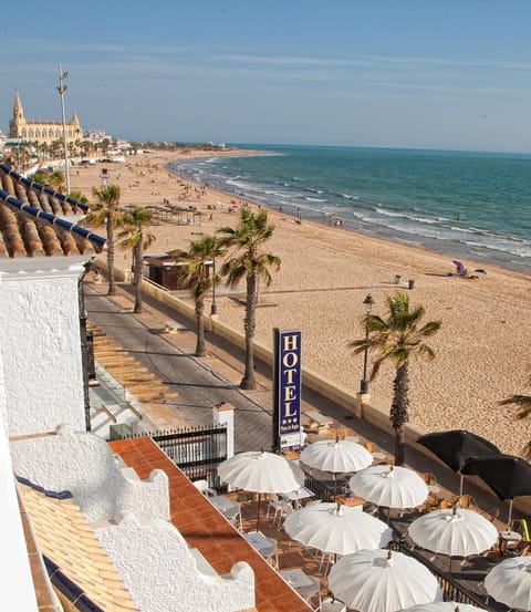 Off site, Day, Summer, Sea view, Street view