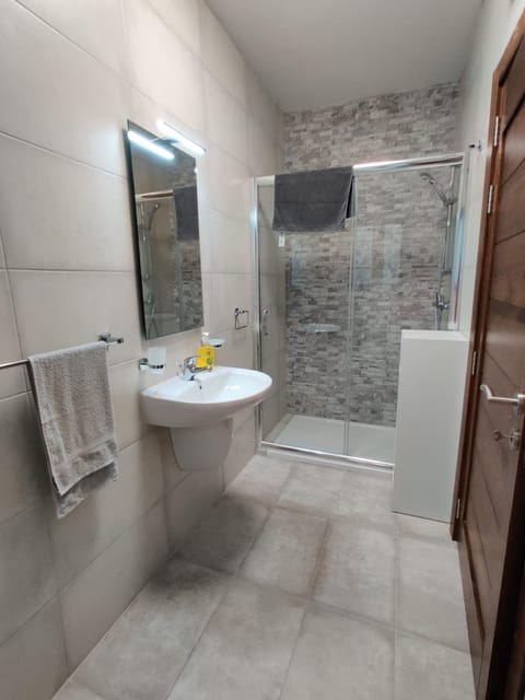 Deep Blue Apartment in Marsaskala