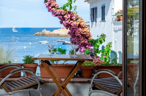 View (from property/room), Balcony/Terrace, Sea view
