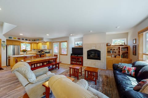 Abode at the Beach MCA 104 House in Manzanita