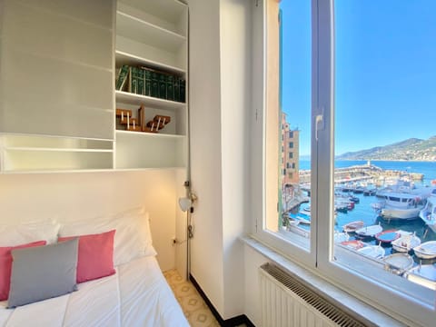 Bed, Photo of the whole room, Bedroom, Sea view