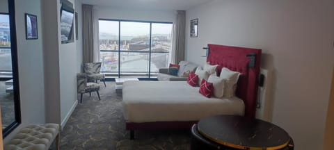 Le Barracuda & Spa, pieds dans l'eau, vue mer, espace bien-être offert Apartment hotel in Brest