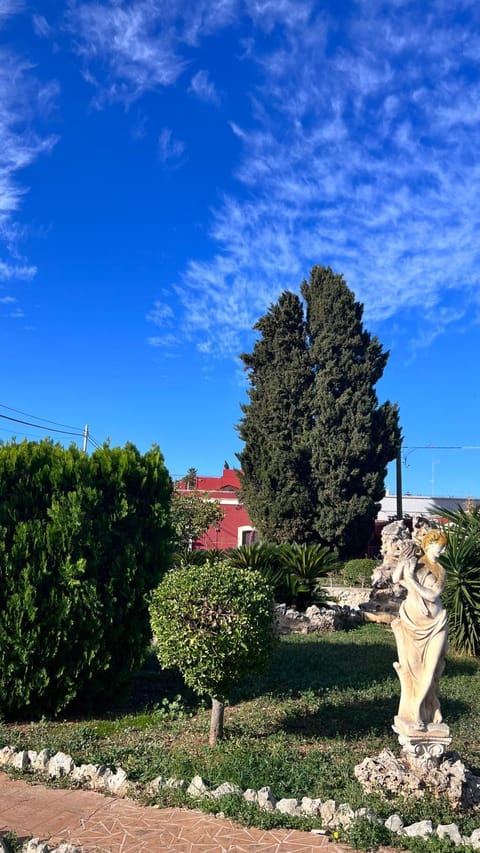 Property building, Garden