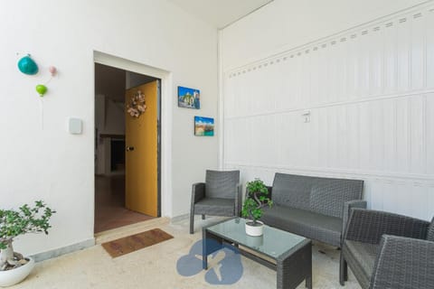 Patio, Inner courtyard view