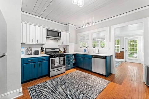 Beautiful Home in Historic Downtown Norcross House in Norcross