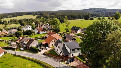 View (from property/room), Garden view, Mountain view, Street view, Quiet street view