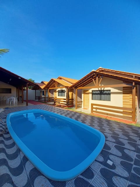 Property building, Day, Pool view, Swimming pool