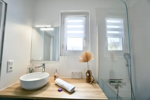 Le Bellevue *A 2 pas de la mer * Hyper centre* Apartment in Brittany