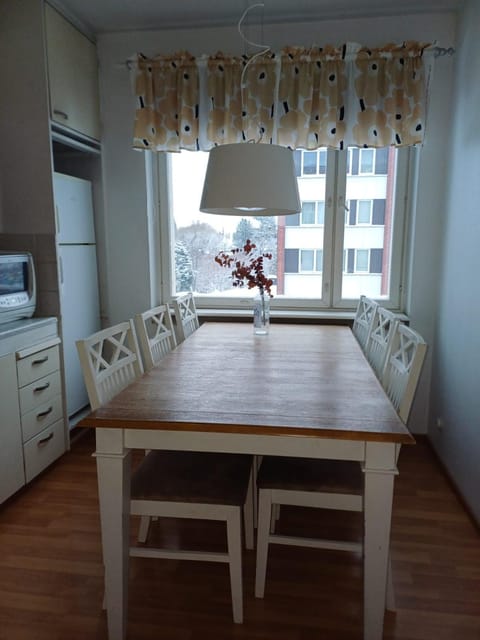 HH Huoneistot kaksio parvekkeella Apartment in Uusimaa