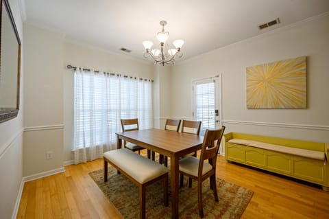 Spacious Serene 3BR Near LakePoint & DT Acworth House in Acworth