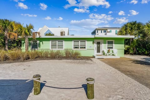 319 Panferio Dr House in Pensacola Beach