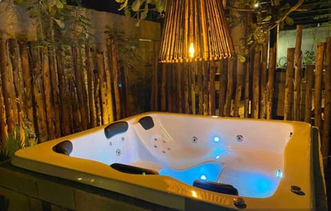 La Famille - Casa com Piscina, Jacuzzi, Jardim e próximo a Praia House in State of Rio de Janeiro