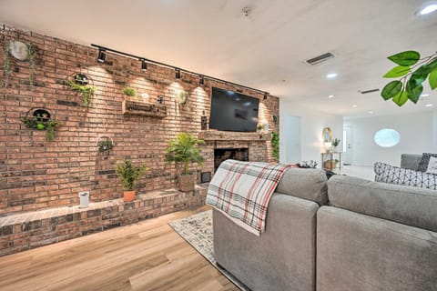 Private Pools and Hot Tubs Luxe Brandon Oasis! House in Brandon