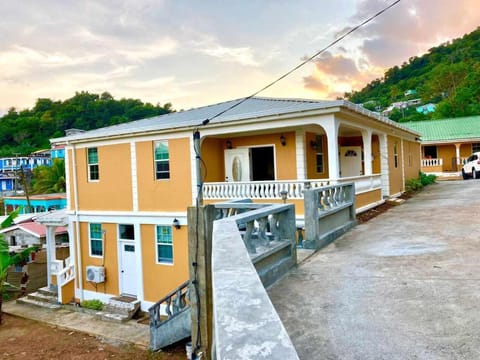 Property building, Natural landscape, Parking