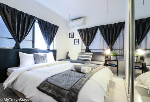 Bed, Photo of the whole room, Bedroom, air conditioner