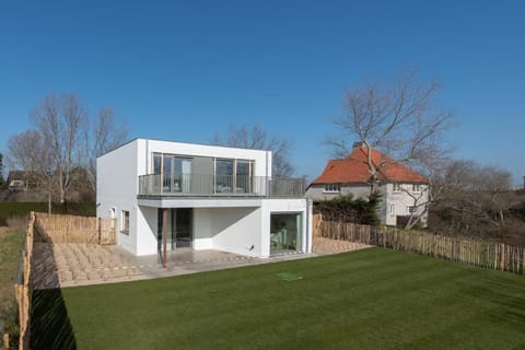 Villa Petit Mouche - Recently renovated villa close to beach Villa in Koksijde