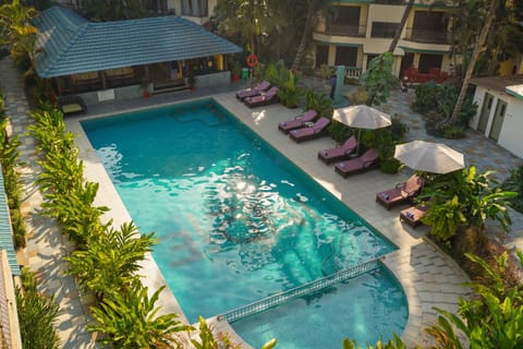 Property building, Pool view, Swimming pool