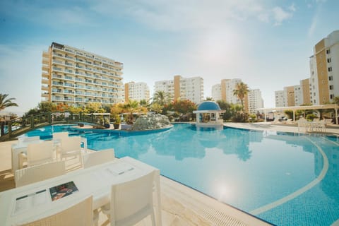 Property building, Restaurant/places to eat, Swimming pool