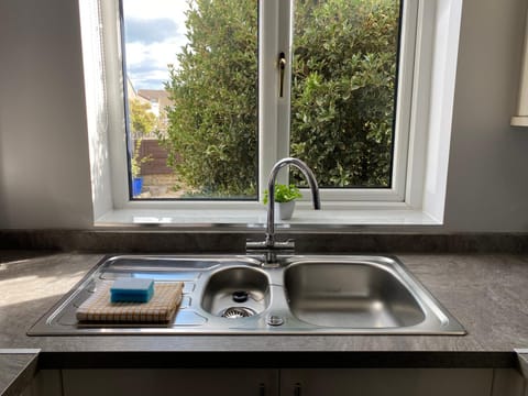 Kitchen or kitchenette, kitchen