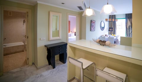 Bathroom, Living room