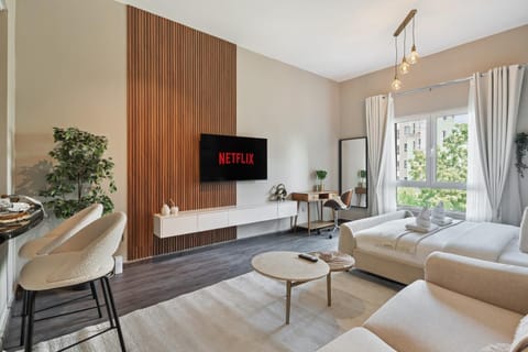 TV and multimedia, Photo of the whole room